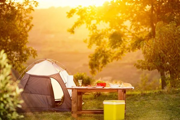 Les avantages des petits campings du Massif des Écrins par rapport aux plus grands