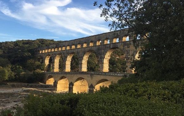 Comment trouver un petit camping équipé dans le Gard ?