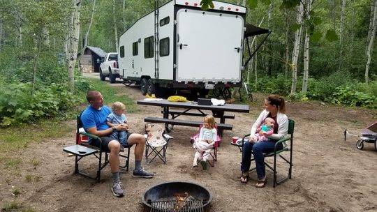 Découvrez le Charme d’un Petit Camping Familial en Lozère : Votre Échappée Nature !